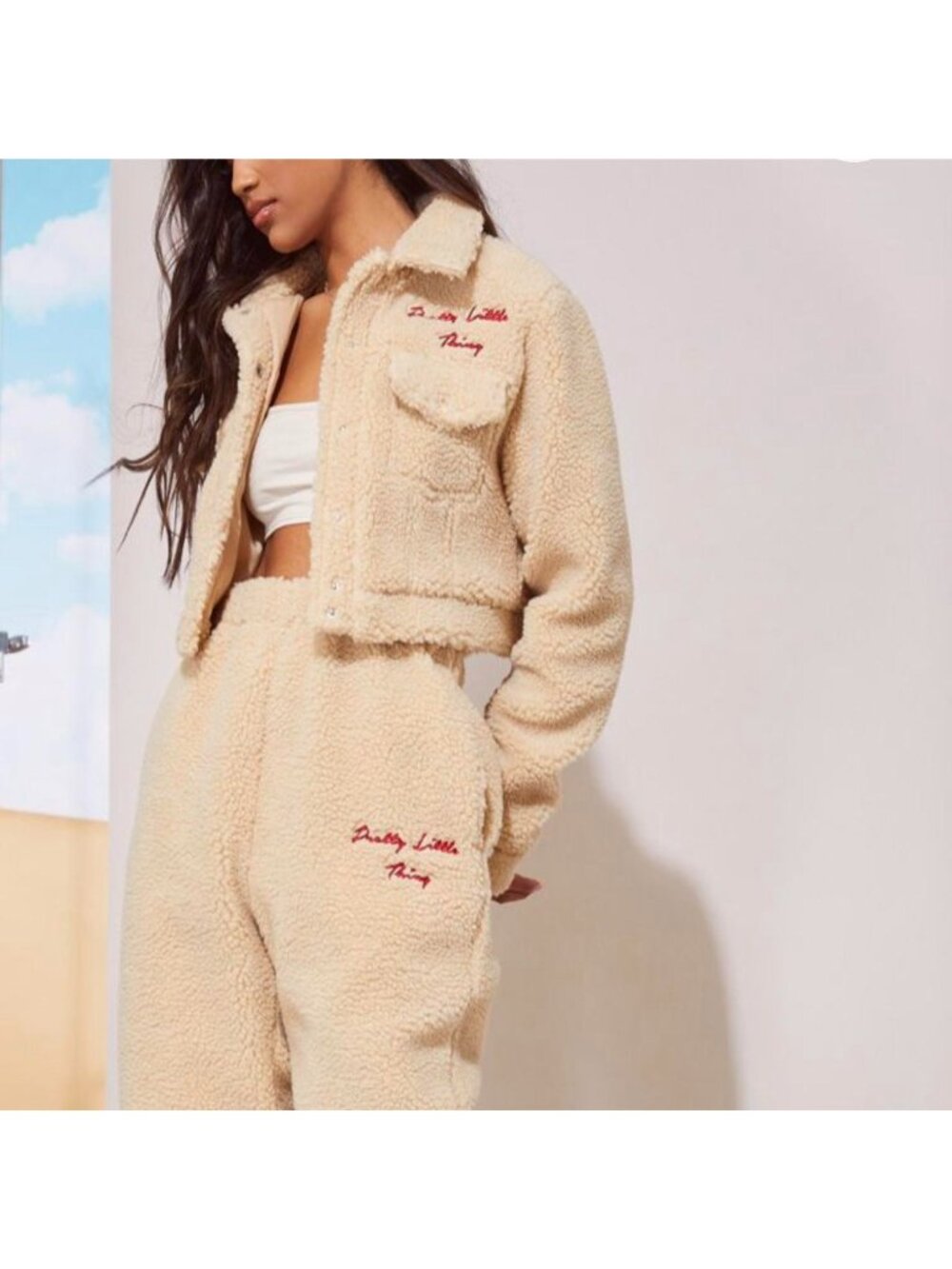 Pretty Little Thing Cropped Jacket Size 4 Teddy Borg Collared Tan Long Sleeve